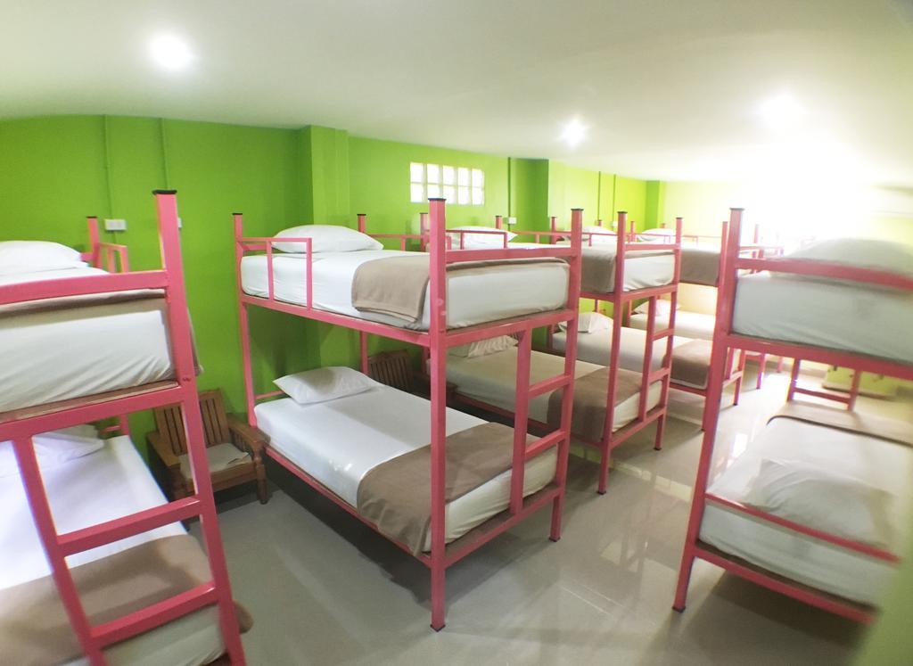Baifern Mansion Hostel Krabi Exterior photo