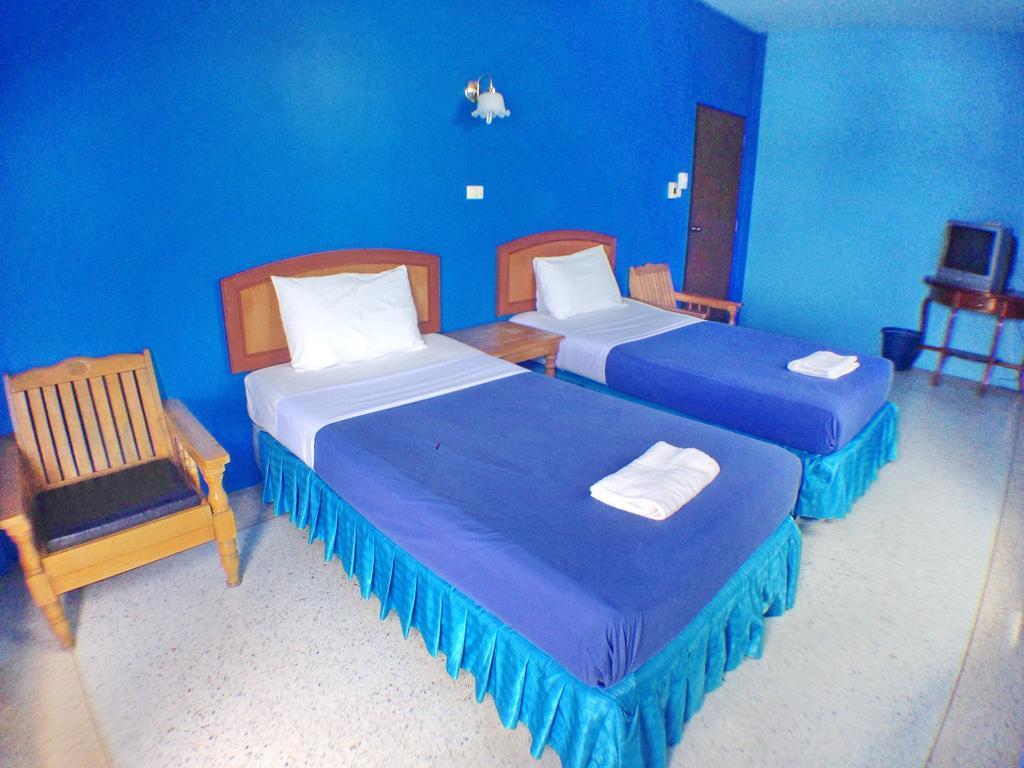 Baifern Mansion Hostel Krabi Exterior photo